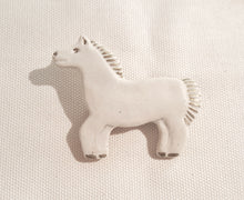 Load image into Gallery viewer, Brooch &quot;Horse&quot;
