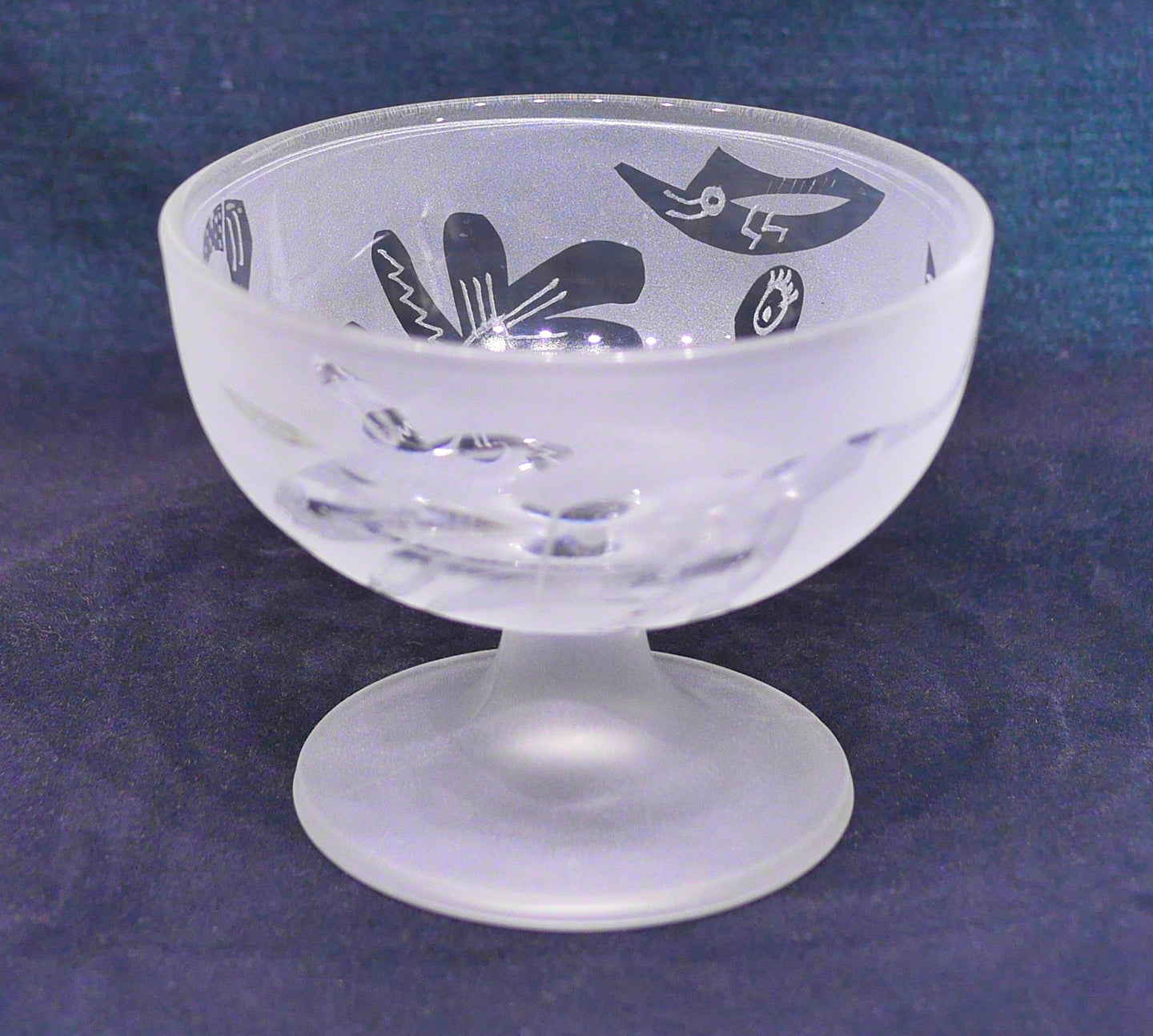 Glass bowl with foot
